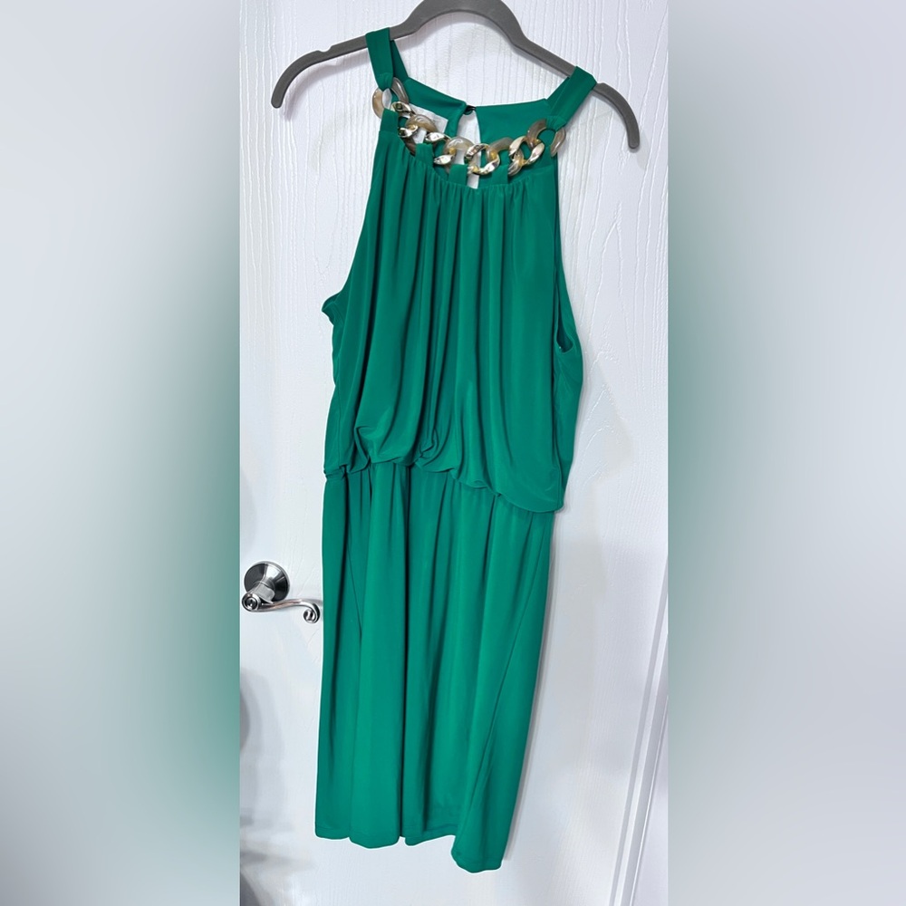Dressbarn Women’s dress beautiful necklace detail worn once Sz 12 green